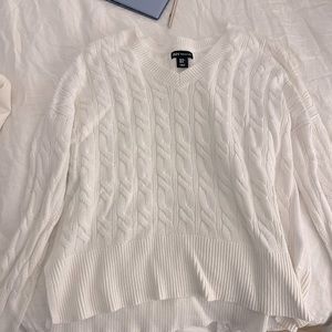 Jones New York white sweater cable knit M